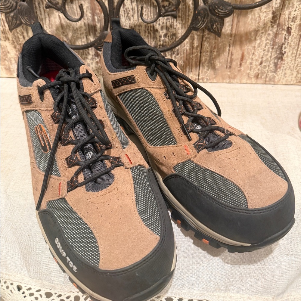 Waterproof work shoes Skechers Men’s waterproof construction safety toe size 13 - Picture 8 of 13